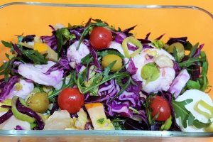 Salata cu mozzarella si cheddar