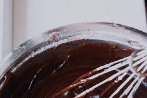 Desert negresa ciocolatoasa cu budinca