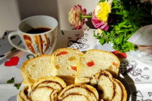 Desert cozonac cu halva sau rahat