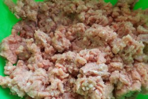 Chiftelute marinate, cu cartofi natur