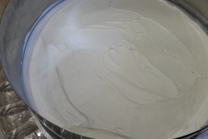 Desert tort spirala cu fructe de padure si glazura oglinda