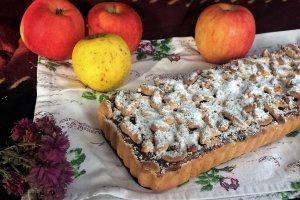 Desert tarta cu mere si magiun