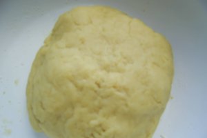 Tarta cu dovlecei si rosii