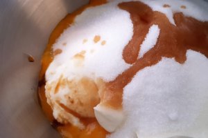 Desert pasca cu branza si fructe confiate