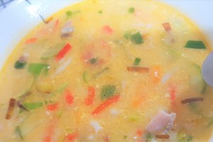 Supa cu chorizo, ciuperci si zucchini