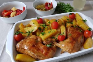 Pulpe de pui cu sos de soia si bere cu ghimbir, gatite la punga in cuptor