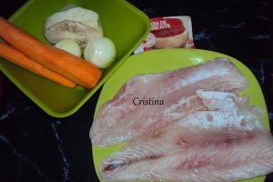 Salau cu legume si cartofi