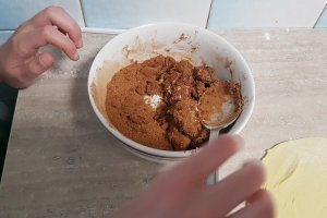 Desert rulouri cu scortisoara