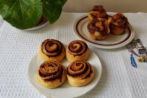 Desert rulouri cu scortisoara