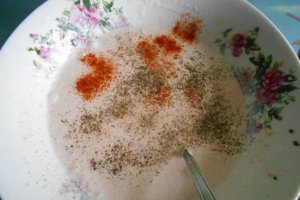 Cartofi noi la cuptor, cu chiftelute si cascaval