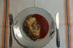 Vinete umplute cu carne tocata de pui