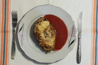 Vinete umplute cu carne tocata de pui