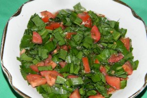 Salata de leurda cu rosii