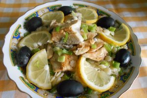 Salata de paste, cu hering afumat in ulei