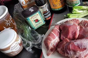 Obraji de porc in sos de cidru