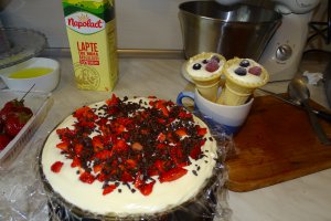 Desert tort 28 a lui Mai