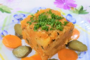 Chiftele de vita marinate in sos de rosii