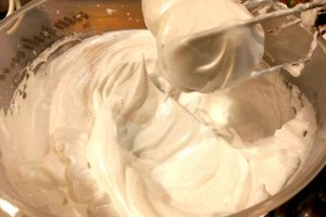 Desert prajitura Krem a la krem cu mascarpone