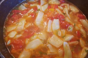 Ciorba cu pastai de fasole galbena lata