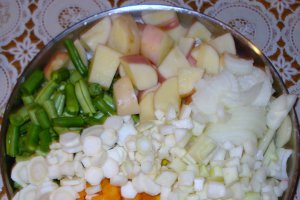 Ciorbita de legume cu scarita afumata