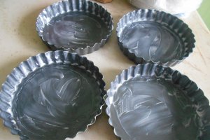 Desert mini tarte cu mere si ciocolata