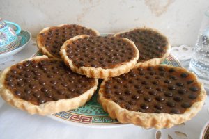 Desert mini tarte cu mere si ciocolata