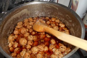 Dulceata de nuci verzi