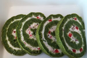 Aperitiv rulada cu spanac si branza