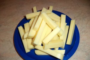 Aperitiv mozzarela sticks