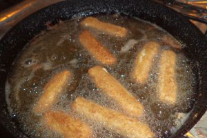 Aperitiv mozzarela sticks