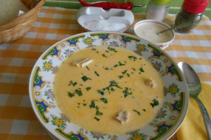 Ciorba radauteana, cu piept de pui