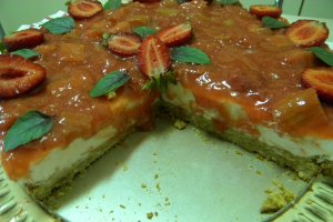 Cheesecake cu rubarba