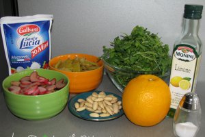 Salata cu fasole galbena pastai, rubarba, migdale si rucola