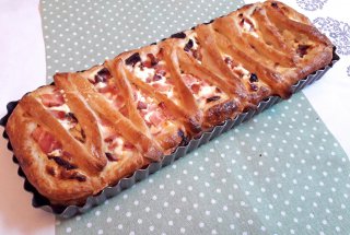 Tarta cu branza, iaurt grecesc si piept de porc
