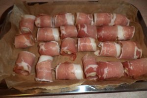 Oua de prepelita in bacon