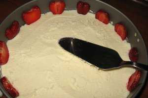 Desert tort cu capsuni