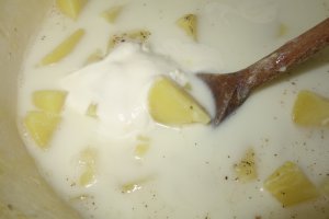 Supa crema de cartofi cu bacon afumat
