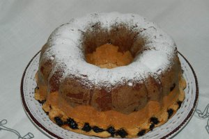 Guguluf cu cacao si visine