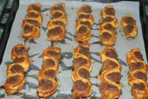 Frigarui cu chiftelute si aluat