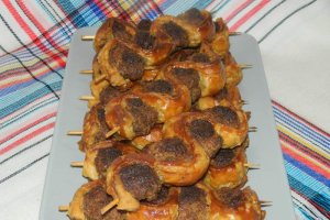 Frigarui cu chiftelute si aluat
