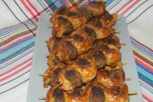 Frigarui cu chiftelute si aluat