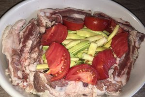 Costita de porc cu pastai de fasole