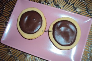 Biscuiti cu unt de arahide si ciocolata