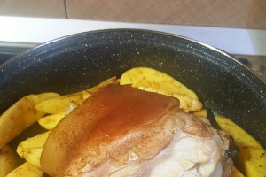 Rasol de porc cu cartofi