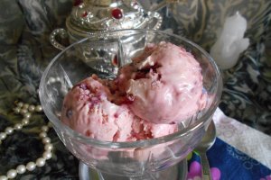Desert inghetata de zmeura