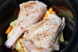 Pulpe de curcan cu legume, la slow cooker Crock-Pot