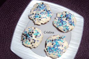 Desert briose cu crema de unt si branza