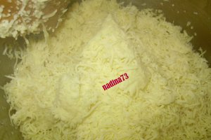 Cus- cus cu 3 feluri de branza