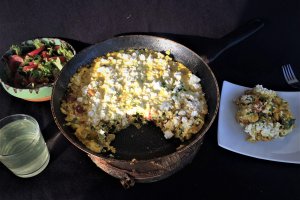 Omleta cu legume si branza