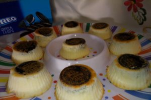Mini cheesecake cu oreo